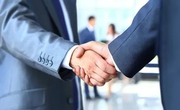 Зеленський зустрівся з Генсеком НАТО