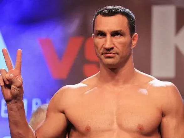 Кличко підтримав Джошуа та поздоровив Руїса із чемпіонськими титулами