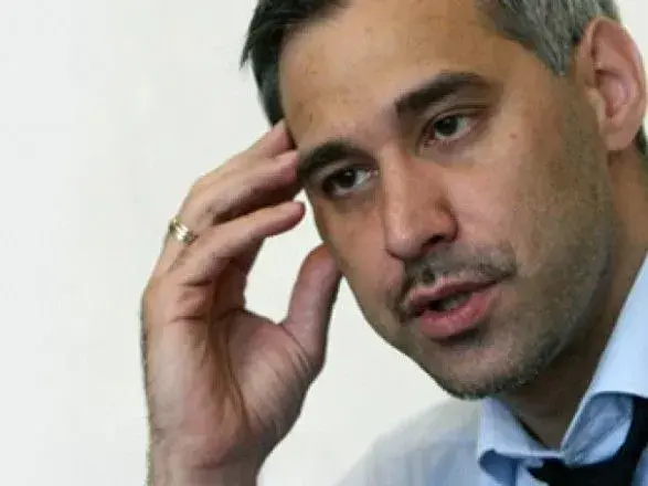 Батько заступника АП Рябошапки змушений був судитися з сином за аліменти