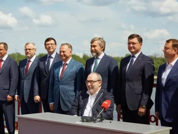 Партії “Опозиційний блок”, “Наші”, “Відродження”, “Довіряй Ділам” і “Партія миру та розвитку” підуть на парламентські вибори разом