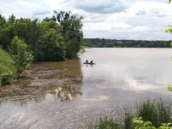 Циклон на Черкащині зруйнував дамби і підтопив вулицю