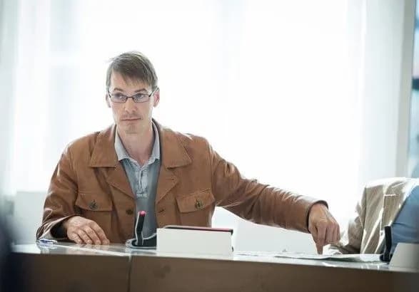 В Естонії міністру висунули підозру в сімейному насильстві