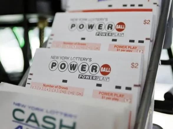 Американець витратить лотерейний виграш на подарунок онукові