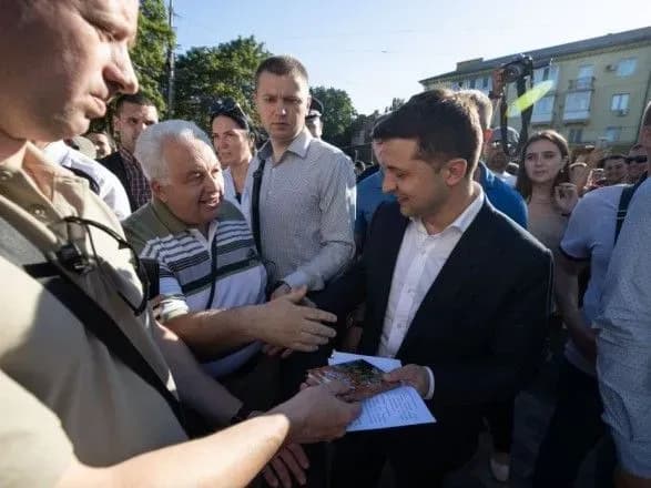 Зеленський подякував за збереження Маріуполя жителям міста