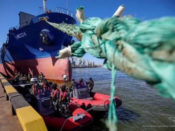 Правоохоронці провели навчання в Азовському морі