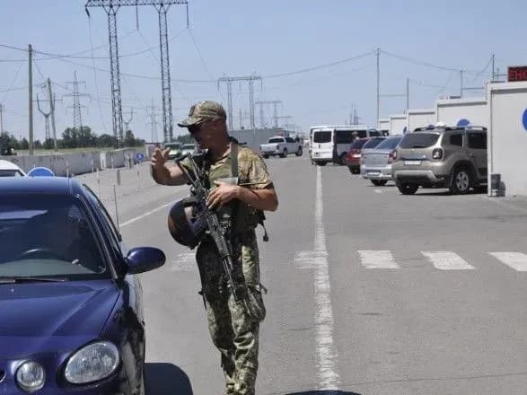 В ОРДЛО хотіли провезти немовля