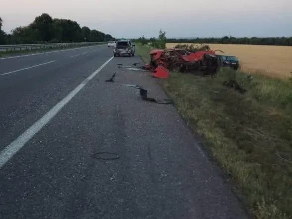 В Одеській області Lexus потрапив у ДТП, є загиблі