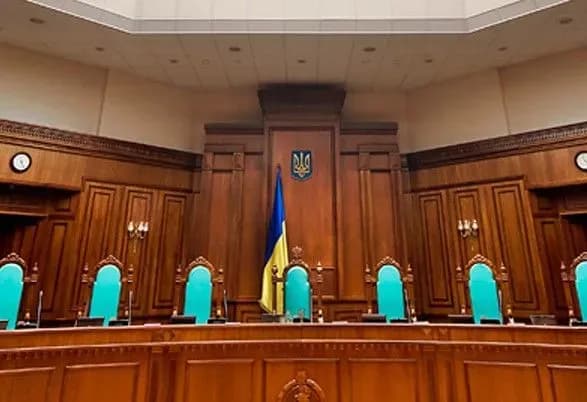 У Президента завірили, що Зеленський виконає будь-яке рішення КСУ