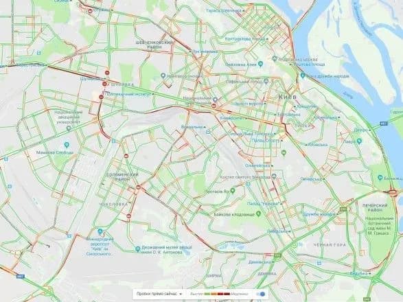 На дорогах столиці численні затори