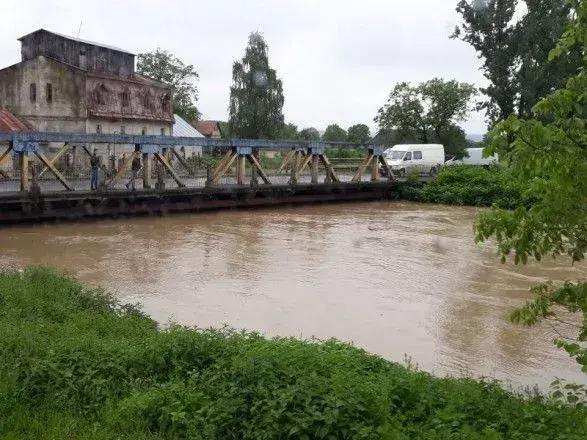 Рятувальники попередили про підвищення рівнів води у річках