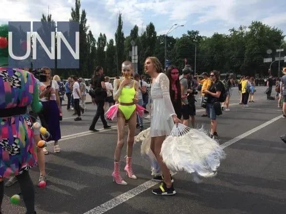 В полиции насчитали около трех тысяч участников Марша равенства