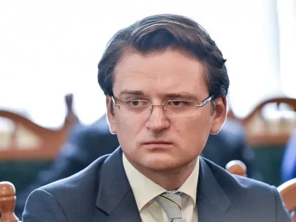 Кулеба призвал "взвешенно и цинично" ответить на возвращение России в ПАСЕ