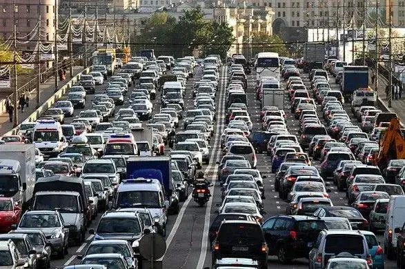 На дорогах Києва численні затори