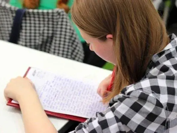 У Польщі прозвітували про тисячу працевлаштованих студентів з Білорусі та України