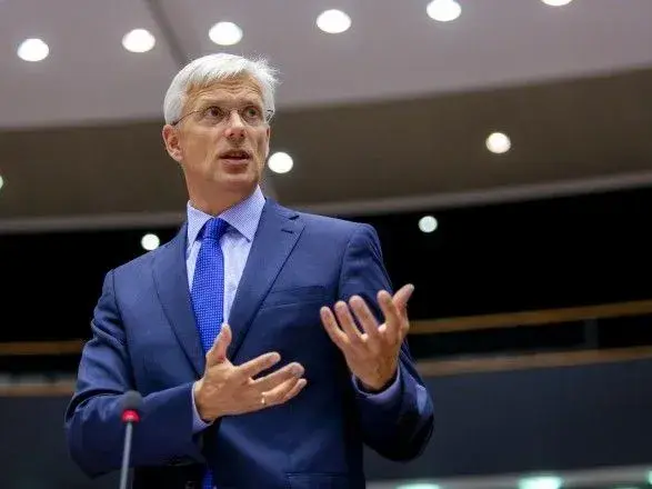 Латвійський прем'єр назвав неправильним відновлення права голосу Росії в ПАРЄ