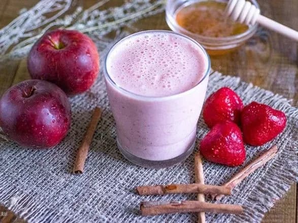 НБУ: яблука і полуниця вплинули на ціни на фрукти