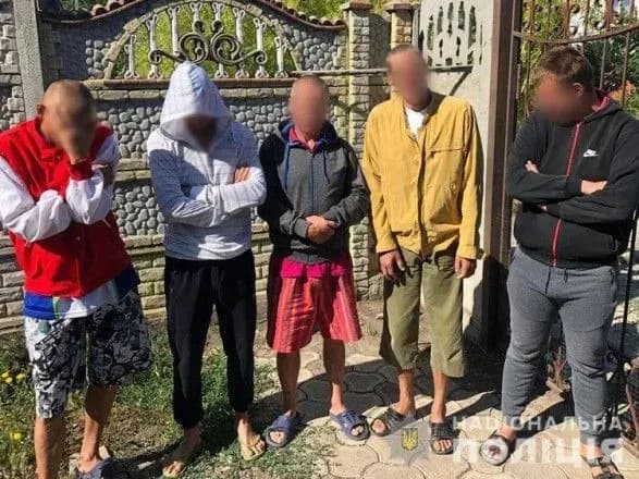 На Донеччині близько 100 осіб звільнили з трудового рабства