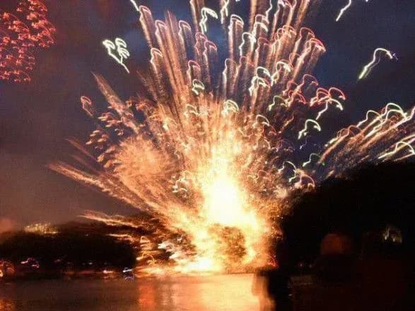 Міноборони Білорусі: заряди, які вибухнули на салюті в Мінську, були придбані в РФ