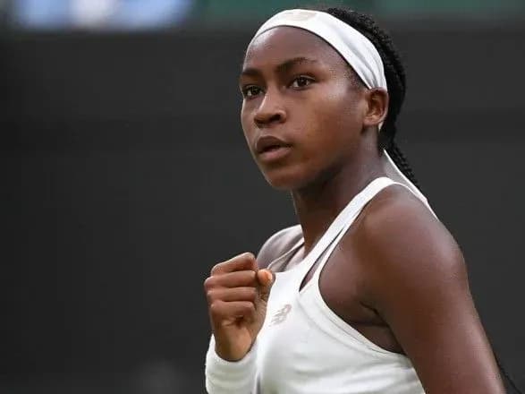 П'ятнадцятирічна тенісистка продовжила переможну серію на дорослому Вімблдоні