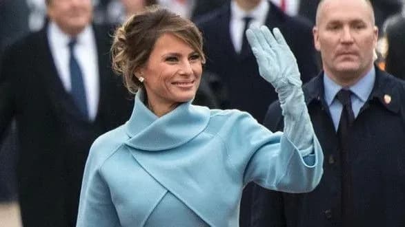 У Словенії звели статую Меланії Трамп