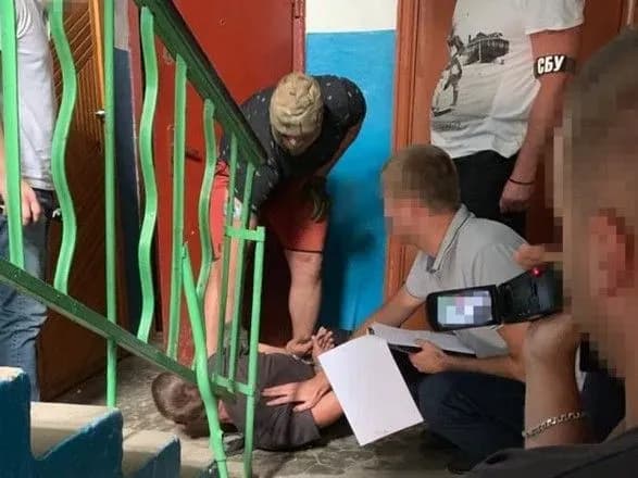 У Херсоні начальник поліції щомісяця вимагав хабара у 1,5 тис. доларів, щоб не притягати до відповідальності