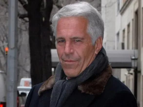 В США затримали мільярдера за звинувачення у торгівлі неповнолітніми