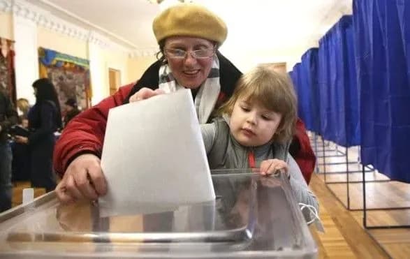 Уже понад 86,5 тис. виборців тимчасово змінили місце голосування