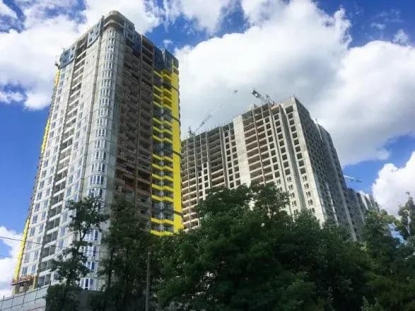 Забудовник показав роботи зі зведення ЖК “Медовий”