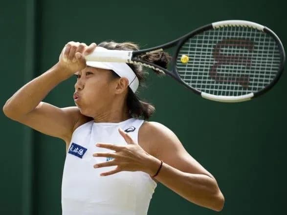 Тенісистка Ястремська в трьохсетовому протистоянні не змогла вийти в 1/4 фіналу Вімблдону