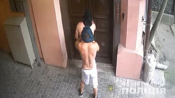 В Одесі чоловіки під виглядом поліцейських пограбували іноземних туристів