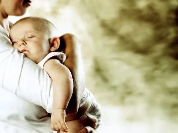 У першому півріччі виплати по вагітності та пологах зросли на чверть