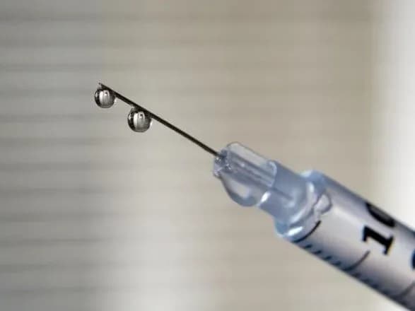 Жінка померла, випадково вколовши собі замість ліків отруту для жуків