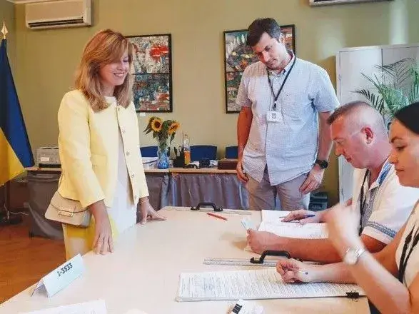 У Німеччині завершилось голосування на виборах в Раду, названо явку громадян