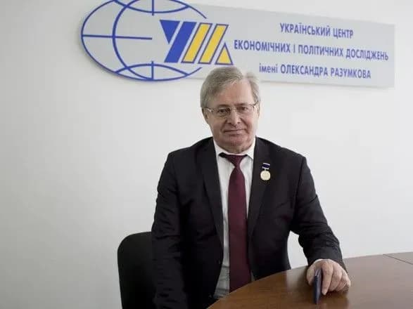 Помер один з авторів Конституції України