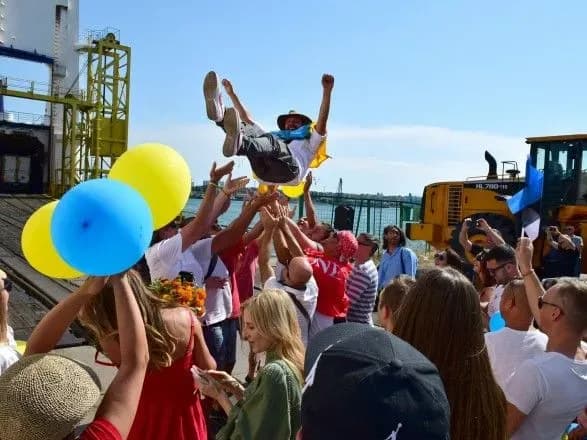 Українець вперше в історії здійснив навколосвітню подорож