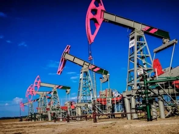 Світові ціни на нафту продовжили зростання