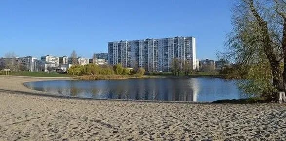 На понад 10 пляжах у Києві виявили порушення санітарних норм