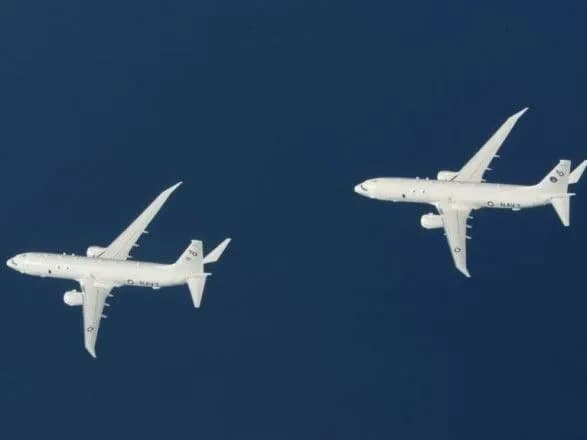 Два американських літаки провели розвідку біля узбережжя Криму