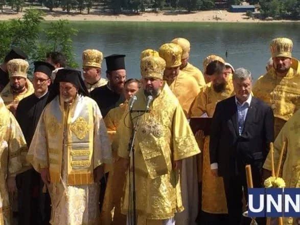 Первый крестный ход: Епифаний пригласил всех к Михайловскому монастырю