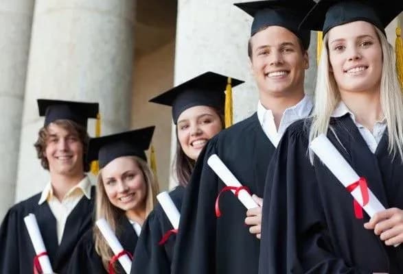 Перевод на вакантные места бюджета в украинских вузах продлится до 9 августа