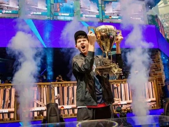 На чемпіонаті світу з Fortnite 16-річний американець виграв 3 мільйони доларів