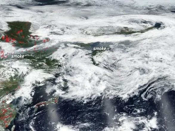 У NASA показали масштаби пожежі в Росії