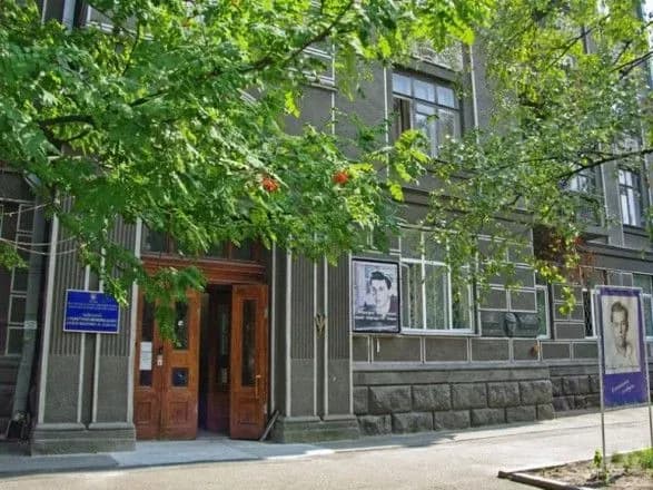 Посадовця Державного управління справами підозрюють у незаконному заволодінні приміщенням