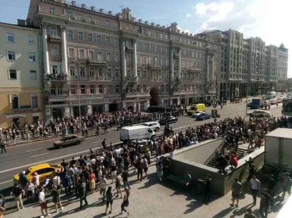 СК Росії затримав організаторів та учасників мітингу 27 липня в центрі Москви