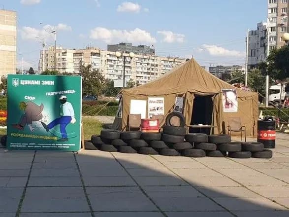 У Деснянському районі Києва підприємці обурені діями заступника глави адміністрації