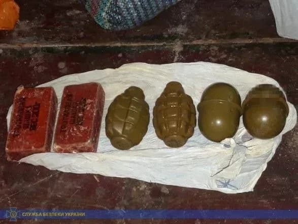 В Житомирской области за сбыт взрывчатки осуждены двое бывших военных