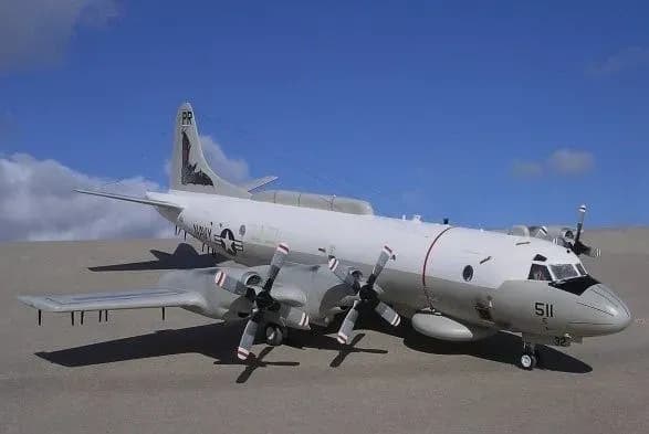 Американський літак здійснив розвідку біля узбережжя Криму