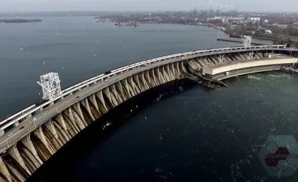 У Запоріжжі чоловік погрожував підірвати "Дніпрогес"