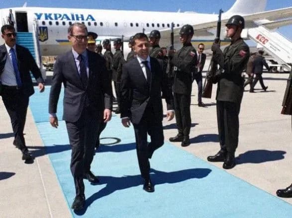 Начался первый официальный визит Зеленского в Турцию