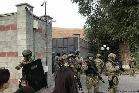 Число пострадавших при штурме дома экс-президента Кыргызстана выросло до 48